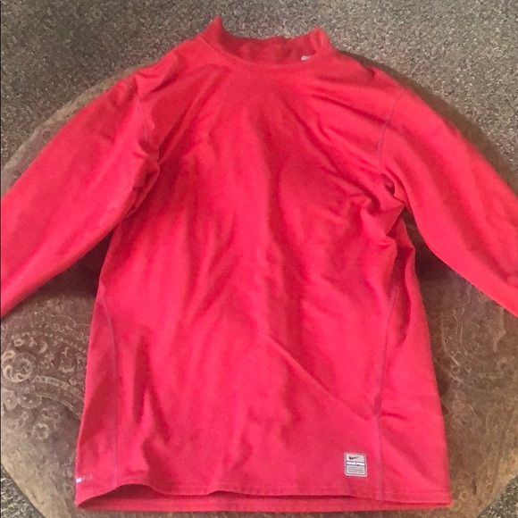 nike red turtleneck